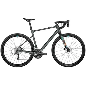 A Bicicleta Bergamont Grandurance 4 tem Quadro em Alumínio, Forqueta BGM Allroad Alumínio, Shimano Sora 2X9VL e Travões Tektro disco mecânico.