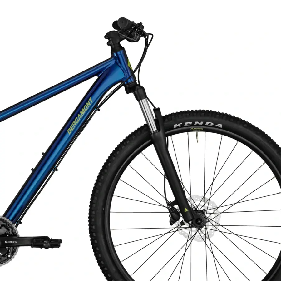 A Bicicleta Bergamont Revox 3 Blue tem Quadro em Alumínio, Suntour XCE28 DS, Shimano 3x8VL e Travões Shimano hidráulicos BR-MT200.