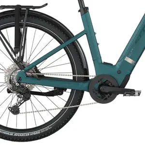 A Bicicleta Elétrica SCOTT Axis 30 Wave está equipada com Quadro Wave Axis Alloy, Motor Bosch Performance e Transmissão Shimano CUES 10 VL.