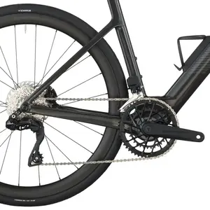 A Bicicleta Elétrica SCOTT Fastlane 20 tem bateria interna até 290 Wh, Quadro em Carbono HMX e transmissão Shimano 105 Di2 Disc 24 VL.