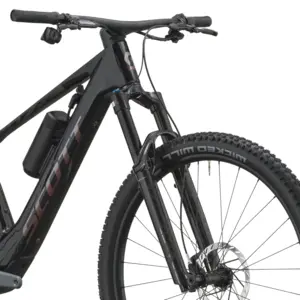 BICICLETA ELÉTRICA SCOTT LUMEN 900 SCOTT LUMEN 900: e-MTB leve para prolongar a volta sem perder sensação de bicicleta, assistência natural e fruição. Sensação fluida, simples e envolvente.