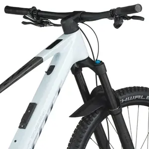A Bicicleta Elétrica SCOTT Lumen 910 tem bateria interna até 360Wh + extensor de 160Wh, Quadro em Carbono HMX e transmissão SRAM S1000 AXS 12 Velocidades.