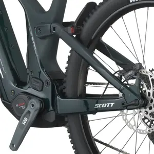 A Bicicleta Elétrica SCOTT Patron 900 tem Quadro em Carbono e Triângulo Alloy, Transmissão SRAM GX AXS 12 VL e Motor Bosch CX com bateria até 800Wh.