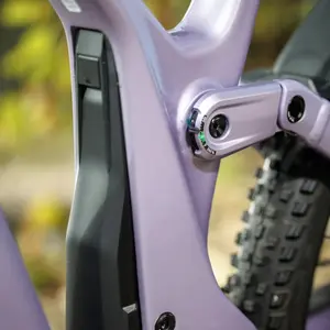 Descubra a Bicicleta Elétrica SCOTT Patron 910 com suspensão Fox, Transmissão SRAM AXS de 12VL e Travões de disco Shimano Deore.