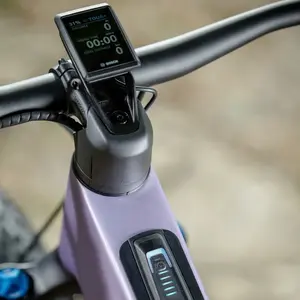 Descubra a Bicicleta Elétrica SCOTT Patron 910 com suspensão Fox, Transmissão SRAM AXS de 12VL e Travões de disco Shimano Deore.