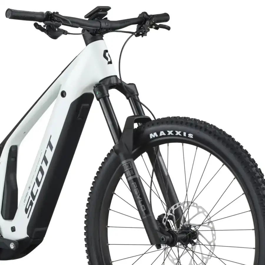 A Bicicleta Elétrica SCOTT Patron 920 tem Quadro em Carbono e Triângulo Alloy, Transmissão Shimano Deore 12 VL e Motor Bosch CX com bateria até 800Wh.