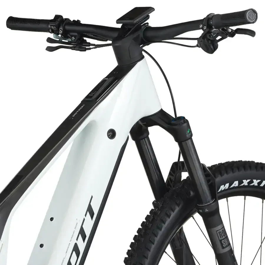 A Bicicleta Elétrica SCOTT Patron 920 tem Quadro em Carbono e Triângulo Alloy, Transmissão Shimano Deore 12 VL e Motor Bosch CX com bateria até 800Wh.