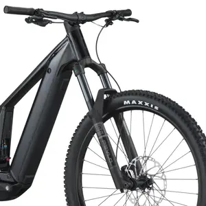 A Bicicleta Elétrica SCOTT Patron 930 tem Quadro em Alloy, Transmissão Shimano Deore 12 VL e Motor Bosch CX com bateria até 800Wh.