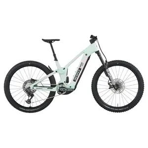 A Bicicleta Elétrica SCOTT Patron ST 900 Tuned tem Quadro em Carbono, Transmissão Shimano Deore 12 VL e Motor Bosch CX-R com bateria até 800Wh.