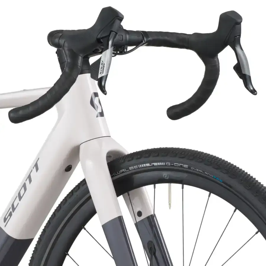 A Bicicleta Elétrica SCOTT Solace Gravel 30 tem bateria interna até 520 Wh, Quadro em Carbono HMX e transmissão SRAM APEX XPLR AXS Disc 12 VL.