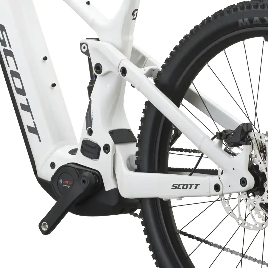 SCOTT STRIKE 40: e-MTB confortável com foco em tração e confiança, para trilhos, passeios longos e terreno misto com apoio elétrico. Boa para pedalar mais.
