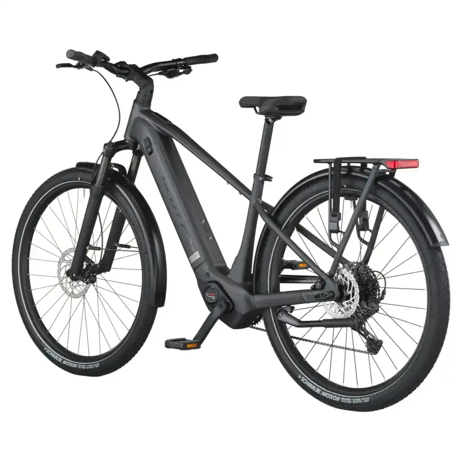 A Bicicleta Elétrica SCOTT Sub Sport 10 tem Quadro em Alloy, Transmissão Shimano CUES 10 VL, um motor Bosch Perf PX e uma bateria de 800 Wh.