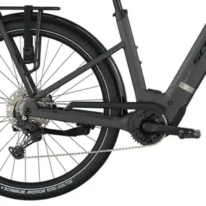 A Bicicleta Elétrica SCOTT Sub Sport 10 Wave tem Quadro em Alloy, Transmissão Shimano CUES 10 VL, um motor Bosch Perf PX e uma bateria de 800 Wh.