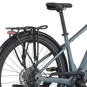 A Bicicleta Elétrica SCOTT Sub Sport 20 tem Quadro em Alloy, Transmissão  Shimano CUES 10 VL, um motor Bosch Perf PX e uma bateria de 600 Wh.