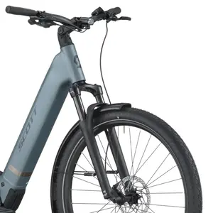 A Bicicleta Elétrica SCOTT Sub Sport 20 Wave tem Quadro em Alloy, Transmissão Shimano CUES 10 VL,  um motor Bosch Perf PX e uma bateria de 600 Wh.