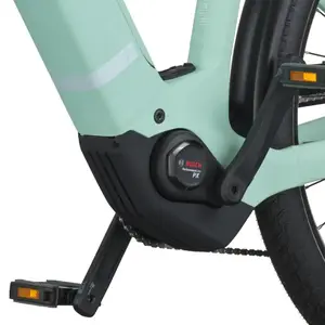 A Bicicleta Elétrica SCOTT Sub Sport 20 Wave tem Quadro em Alloy, Transmissão Shimano CUES 10 VL,  um motor Bosch Perf PX e uma bateria de 600 Wh.