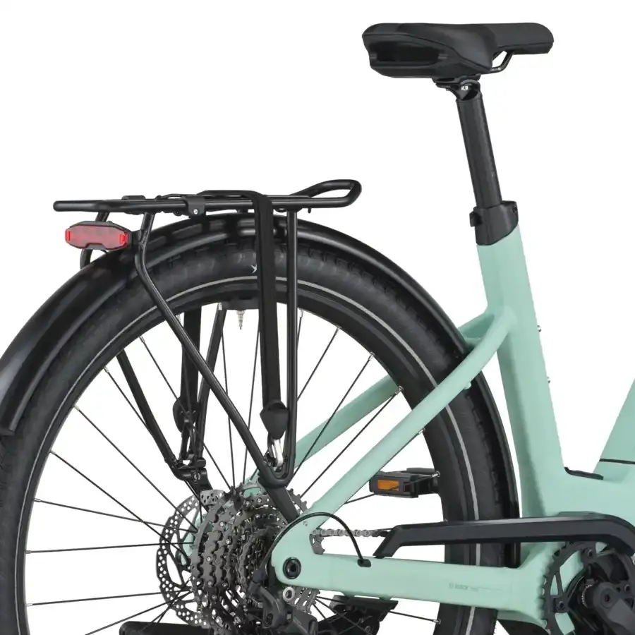 A Bicicleta Elétrica SCOTT Sub Sport 20 Wave tem Quadro em Alloy, Transmissão Shimano CUES 10 VL,  um motor Bosch Perf PX e uma bateria de 600 Wh.