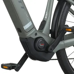 A Bicicleta Elétrica SCOTT Sub Sport 30 tem Quadro em Alloy, Transmissão Shimano CUES 9 VL,  um motor Bosch Perf PX e uma bateria de 540 Wh.
