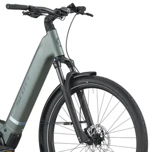 A Bicicleta Elétrica SCOTT Sub Sport 30 tem Quadro em Alloy, Transmissão Shimano CUES 9 VL,  um motor Bosch Perf PX e uma bateria de 540 Wh.