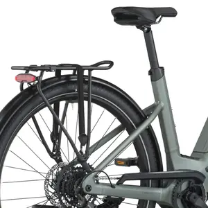 A Bicicleta Elétrica SCOTT Sub Sport 30 tem Quadro em Alloy, Transmissão Shimano CUES 9 VL,  um motor Bosch Perf PX e uma bateria de 540 Wh.