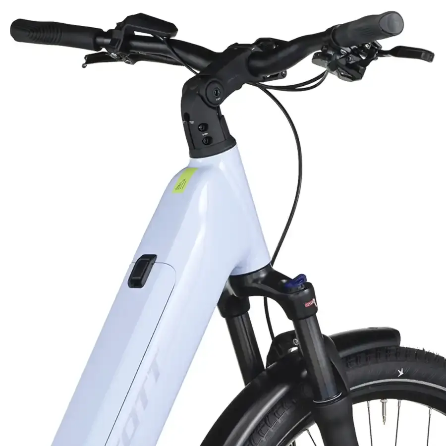 A Bicicleta Elétrica SCOTT Sub Sport 30 tem Quadro em Alloy, Transmissão Shimano CUES 9 VL,  um motor Bosch Perf PX e uma bateria de 540 Wh.