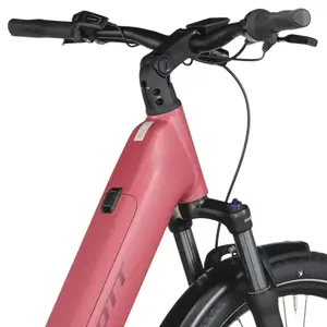 A Bicicleta Elétrica SCOTT Sub Tour 10 Wave tem Quadro em Alloy, um motor Bosch Perf PX  e uma bateria de 800 Wh.
