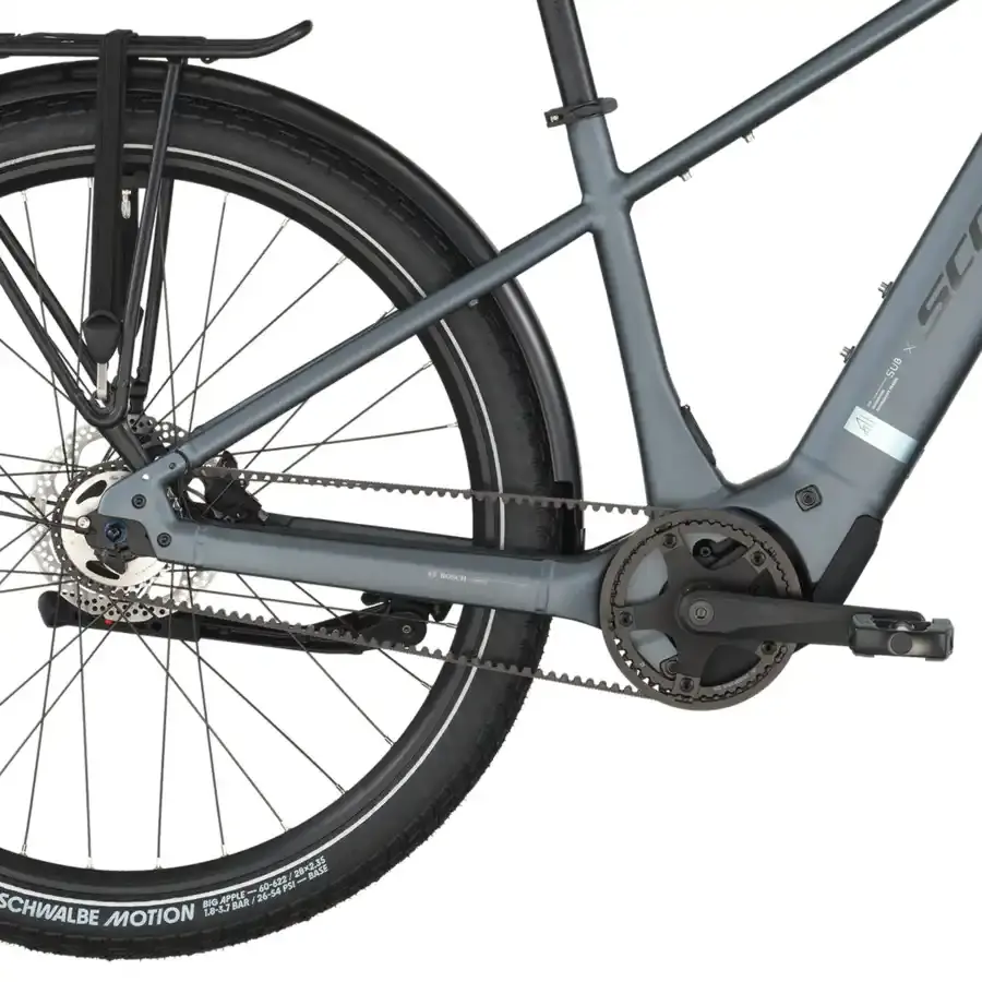A Bicicleta Elétrica SCOTT Sub Tour 20 tem Quadro em Alloy, um motor Bosch Perf PX e uma bateria de 600 Wh.