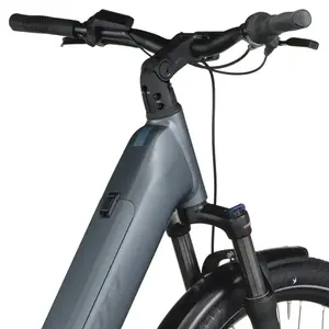 A Bicicleta Elétrica SCOTT Sub Tour 20 Wave tem Quadro em Alloy, um motor Bosch Perf PX e uma bateria de 600 Wh.