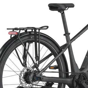 A Bicicleta Elétrica SCOTT Sub Tour 30 tem Quadro em Alloy, um motor Bosch Perf PX e uma bateria de 540 Wh.