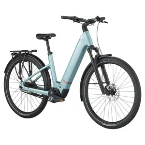 A Bicicleta Elétrica SCOTT Sub Tour 30 Wave tem Quadro em Alloy, um motor Bosch Perf PX e uma bateria de 540 Wh.