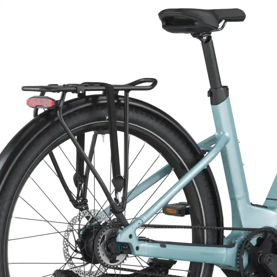 A Bicicleta Elétrica SCOTT Sub Tour 30 Wave tem Quadro em Alloy, um motor Bosch Perf PX e uma bateria de 540 Wh.
