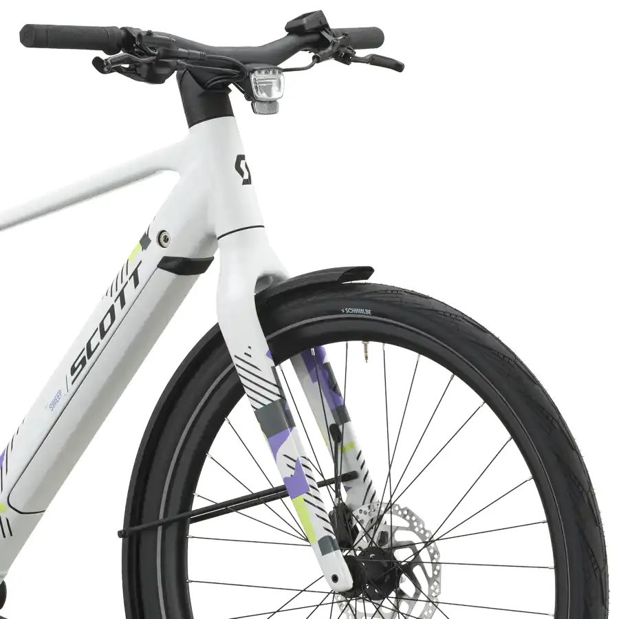 BICICLETA ELÉTRICA SCOTT SWEEP 10 SCOTT SWEEP 10: urbana rápida para tornar deslocações curtas mais leves e agradáveis, com agilidade e fluidez. Condução natural e vontade de pedalar mais.