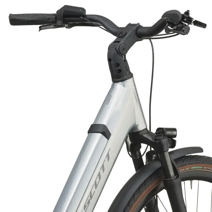 BICICLETA ELÉTRICA SCOTT SWEEP 20 WAVE SCOTT SWEEP 20 WAVE, urbana rápida com agilidade e fluidez, ideal para tornar deslocações curtas mais leves e agradáveis. Sensação fluida, simples e envolvente.