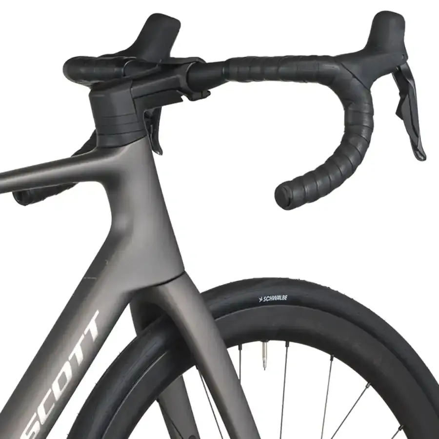 BICICLETA SCOTT ADDICT 20 A Bicicleta SCOTT Addict 20 tem Quadro Addict RC Carbono HMF e Transmissão Shimano Ultegra Di2 Disc 24 VL.