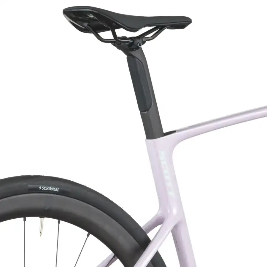 BICICLETA SCOTT ADDICT 20 A Bicicleta SCOTT Addict 20 tem Quadro Addict RC Carbono HMF e Transmissão Shimano Ultegra Di2 Disc 24 VL.