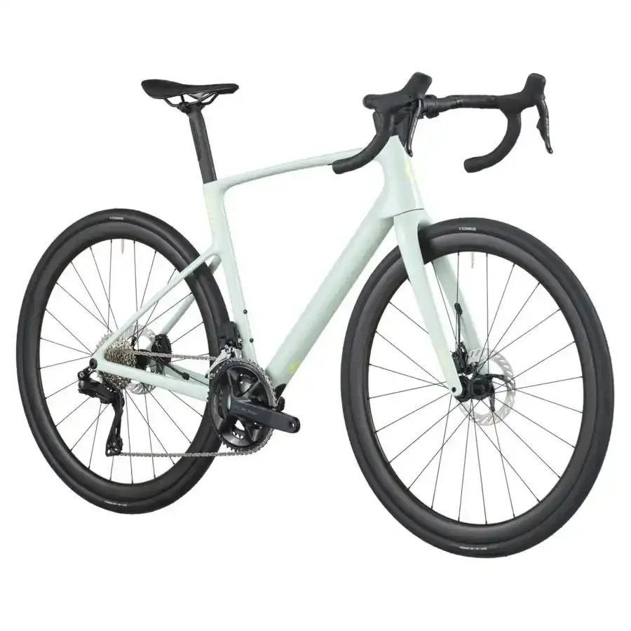 A Bicicleta SCOTT Addict 30 tem Quadro Addict RC em Carbono HMF e Transmissão Shimano 105 Di2 Disc 24 VL.