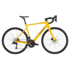A Bicicleta  SCOTT Addict 40, é ideal para quem quer pedalar mais quilómetros com conforto e performance, devido à  geometria focada em endurance.
