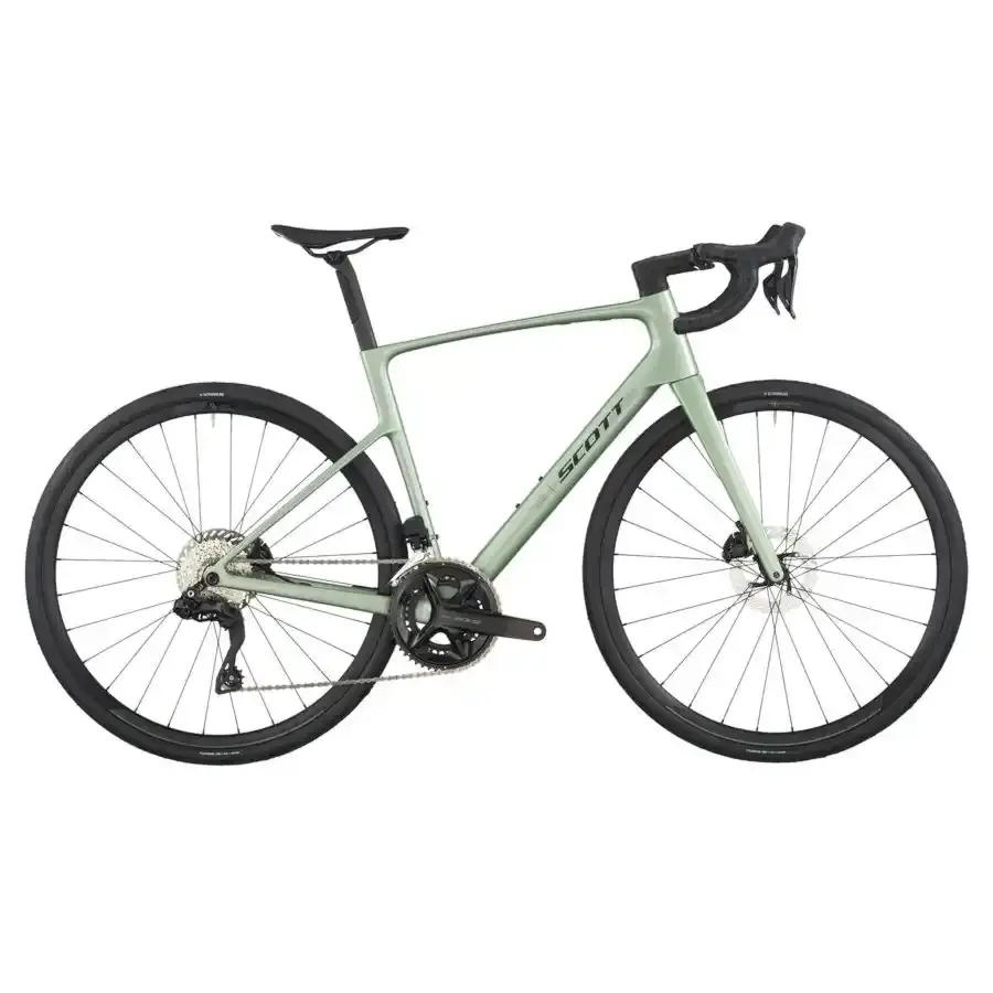 A Bicicleta SCOTT Addict 40 tem Quadro Addict RC Carbono HMF e Transmissão Shimano 105 Di2 Disc 24 VL.