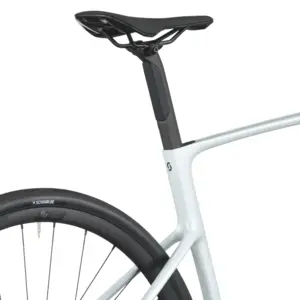 BICICLETA SCOTT ADDICT 50 exposição Bicicleta SCOTT Addict 50 DE EXPOSIÇÃO com quadro Addict Carbono HMF e forqueta Addict Carbono HMF. Ideal para estrada, com desempenho, conforto e controlo SCOTT MY26.