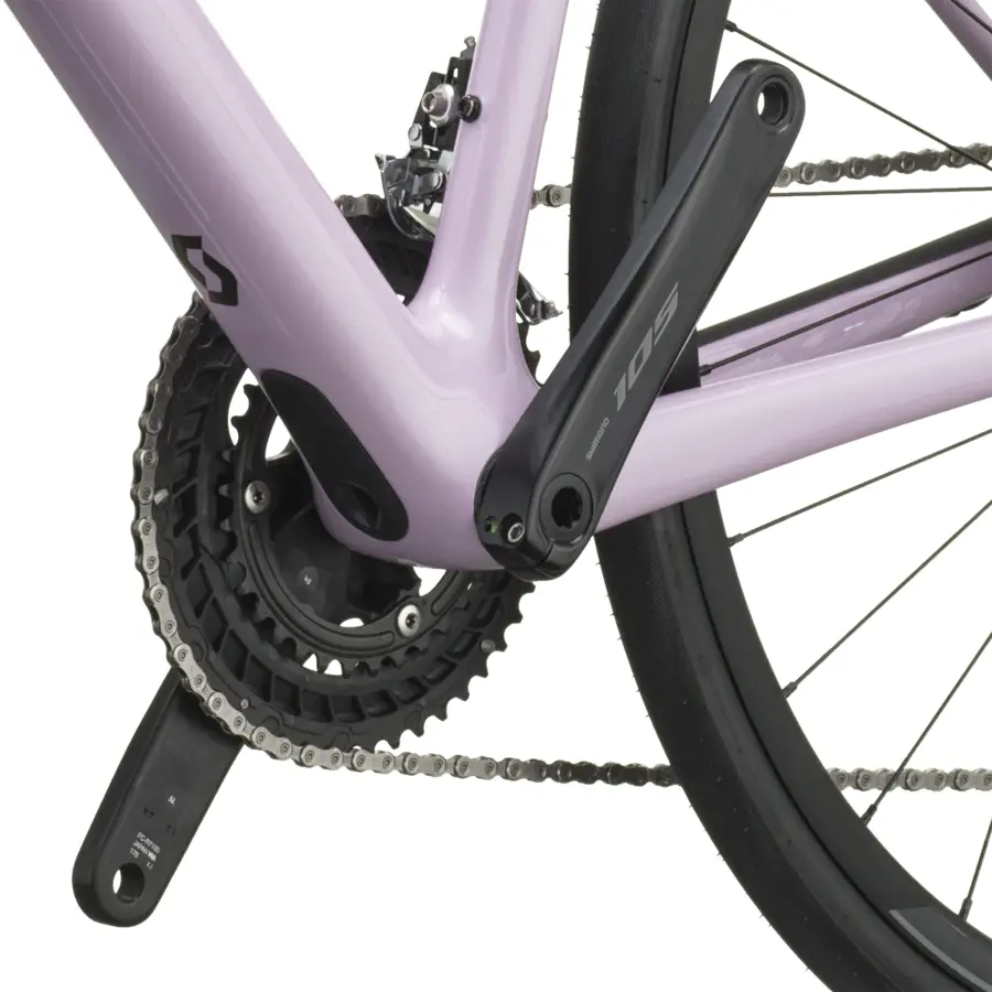 BICICLETA SCOTT ADDICT 50 Bicicleta SCOTT Addict 50 com quadro Addict Carbono HMF e forqueta Addict Carbono HMF. Ideal para estrada, com desempenho, conforto e controlo SCOTT MY26.