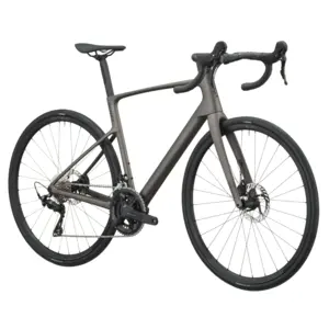 BICICLETA SCOTT ADDICT 50 Bicicleta SCOTT Addict 50 com quadro Addict Carbono HMF e forqueta Addict Carbono HMF. Ideal para estrada, com desempenho, conforto e controlo SCOTT MY26.
