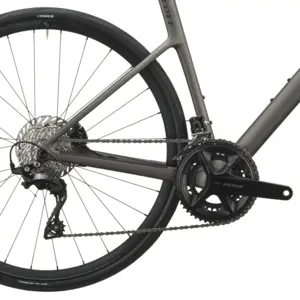 BICICLETA SCOTT ADDICT 50 Bicicleta SCOTT Addict 50 com quadro Addict Carbono HMF e forqueta Addict Carbono HMF. Ideal para estrada, com desempenho, conforto e controlo SCOTT MY26.