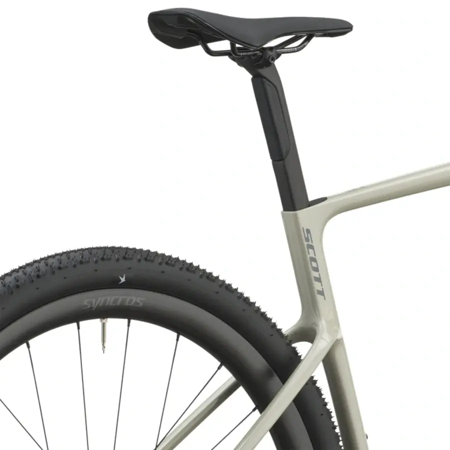 BICICLETA SCOTT ADDICT GRAVEL 30 SCOTT ADDICT GRAVEL 30: gravel rápido com foco em liberdade e conforto, para sair do asfalto, manter ritmo e explorar sem olhar ao mapa Com fluidez e confiança.