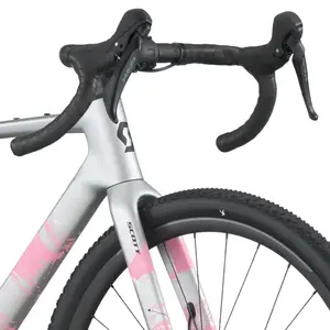 Com a Bicicleta SCOTT Addict Gravel 30 chega rápido à meta, com Quadro em Carbono HMF e Transmissão Shimano GRX RD-RX822 GS 12 VL.