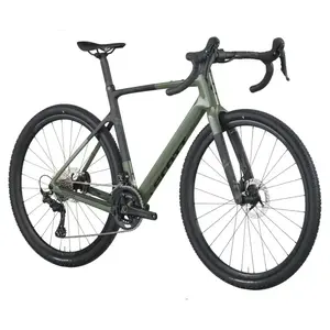 Com a Bicicleta SCOTT Addict Gravel 40 chega rápido à meta, com Quadro em Carbono HMF e Transmissão Shimano GRX RD-RX820 24 VL.