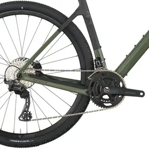 Com a Bicicleta SCOTT Addict Gravel 40 chega rápido à meta, com Quadro em Carbono HMF e Transmissão Shimano GRX RD-RX820 24 VL.