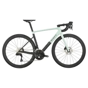 A Bicicleta SCOTT Addict RC 30 desafia a gravidade e eleva o desempenho, esta é a nossa bicicleta de corrida de fábrica mais leve de sempre.