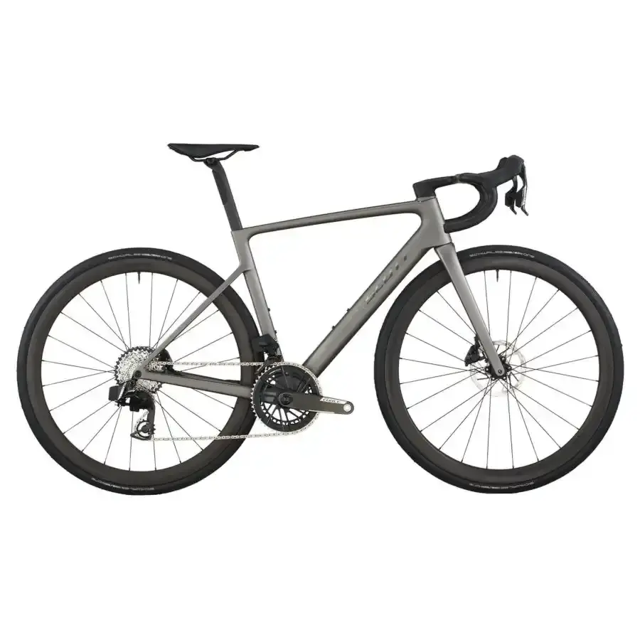 A Bicicleta SCOTT Addict RC Team eleva o desempenho com o seu Quadro Addict RC em Carbono HMX  e Transmissão SRAM FORCE AXS Disc 24 VL.