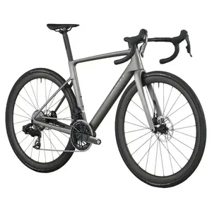 A Bicicleta SCOTT Addict RC Team eleva o desempenho com o seu Quadro Addict RC em Carbono HMX  e Transmissão SRAM FORCE AXS Disc 24 VL.