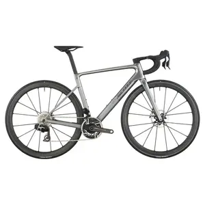 A Bicicleta SCOTT Addict RC ULTIMATE eleva o desempenho com o seu Quadro Addict RC em Carbono HMX SL e Transmissão SRAM FORCE AXS 24 VL c/potenciômetro.